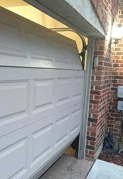 Garage Door Off Track In Moorpark